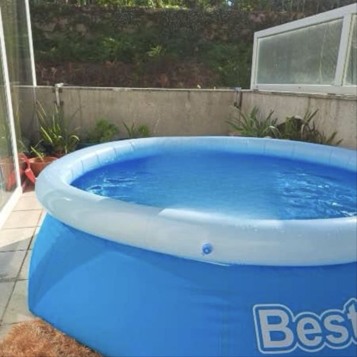 Piscina Intex + cobertura