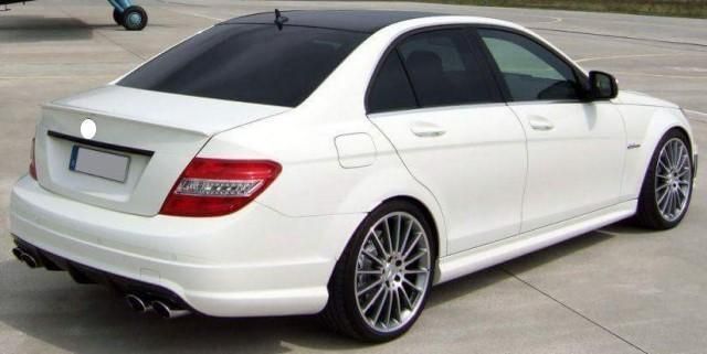 Body Kit Mercedes C W204 (2007 a 2011) Look C63 AMG