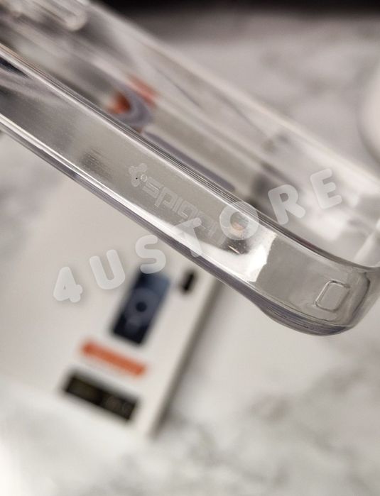 Чехол Spigen Magsafe на iPhone 15 Pro Max прозорий прозрачный