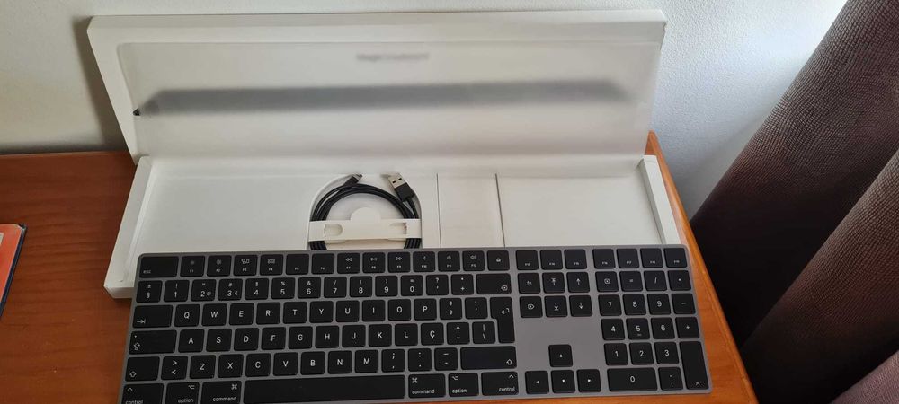 Apple Magic Keyboard