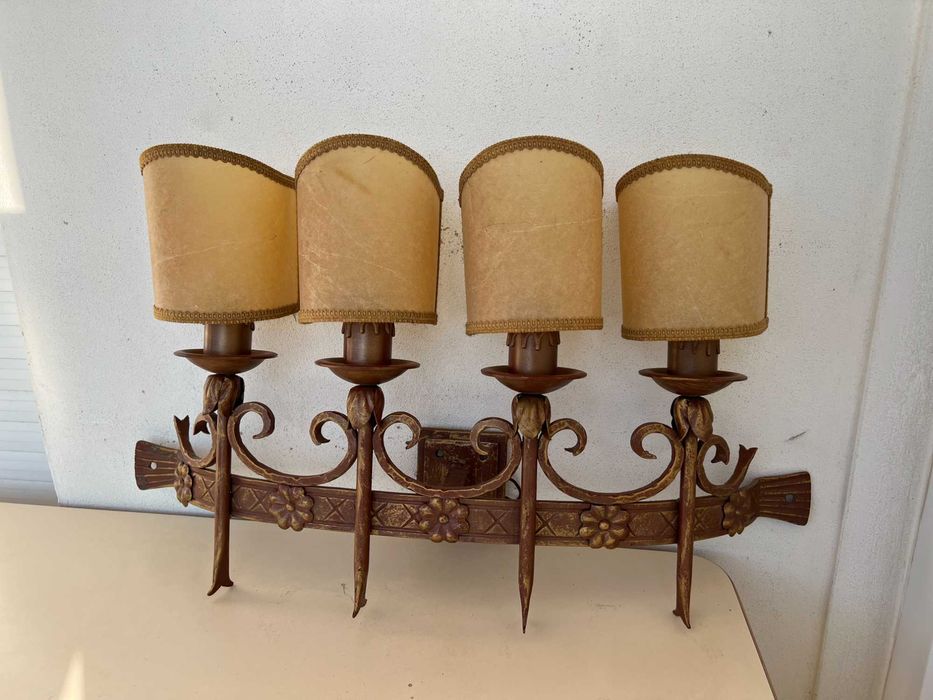 Candeeiro em antigo em ferro