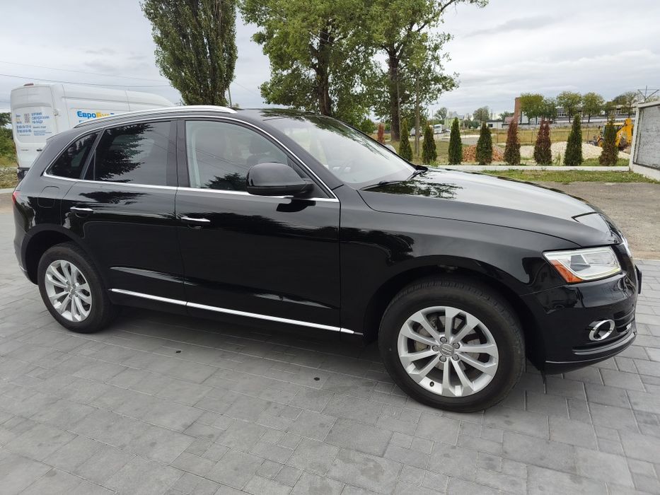 Audi Q5 Premium 2.0tfsi