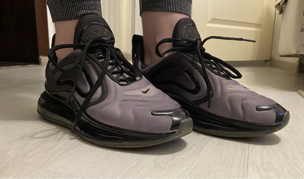 Кроссовки Nike