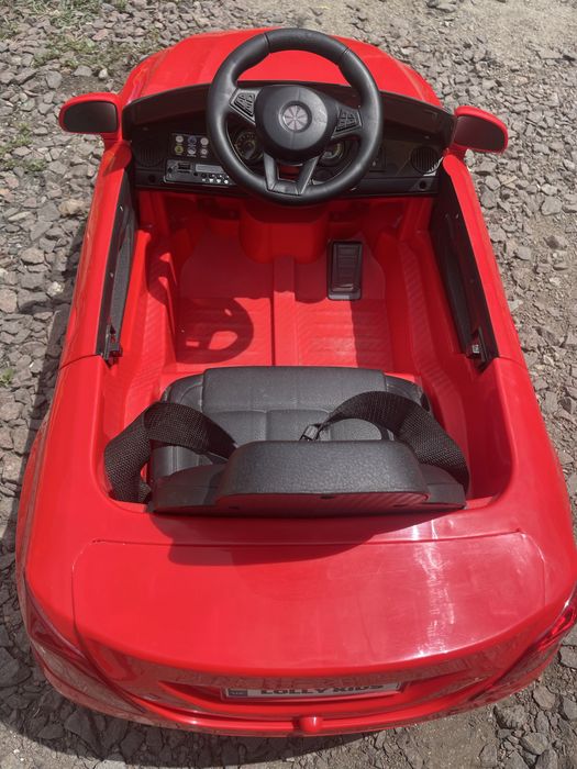 Дитячий автомобіль