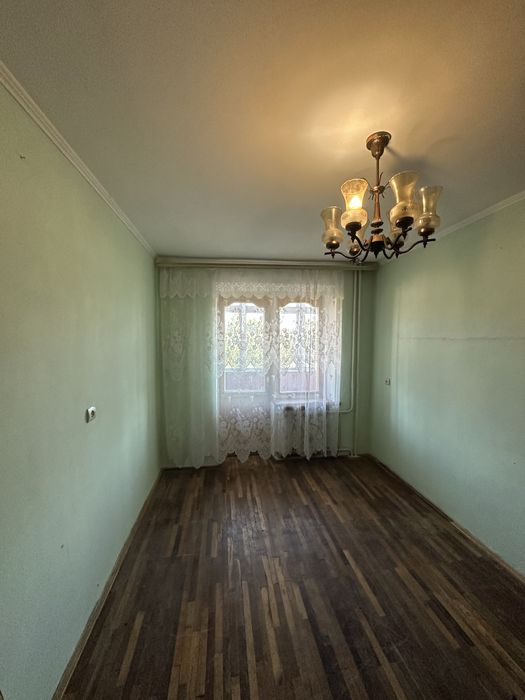 Продам 3 кім квартиру в  центрі вул Каракая можливий продаж під державні програми постанови ваучери сертифікати