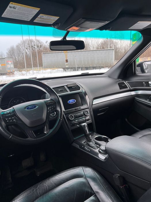 Ford Explorer ГАЗ/БЕНЗ