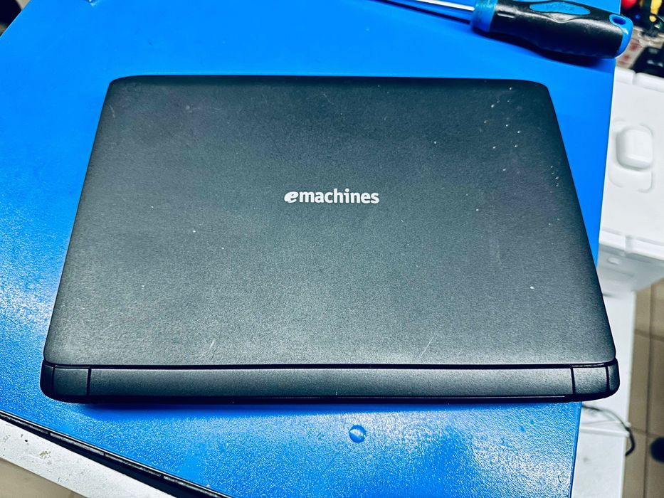 Нетбук eMachines eM350 nav51 250gb hdd