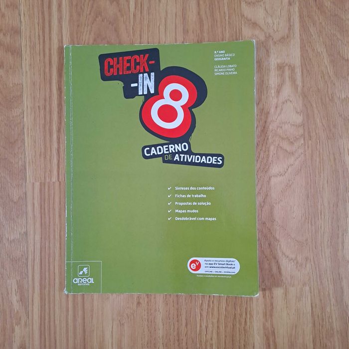 Cadernos de atividades do 8º ano (GEO/MAT/ESP/FQ/PT/ING)