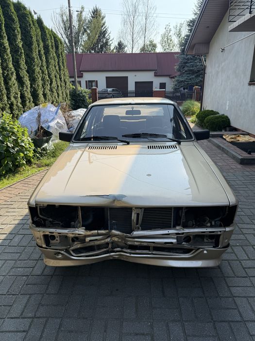 Audi 80 B2 1.6 75KM