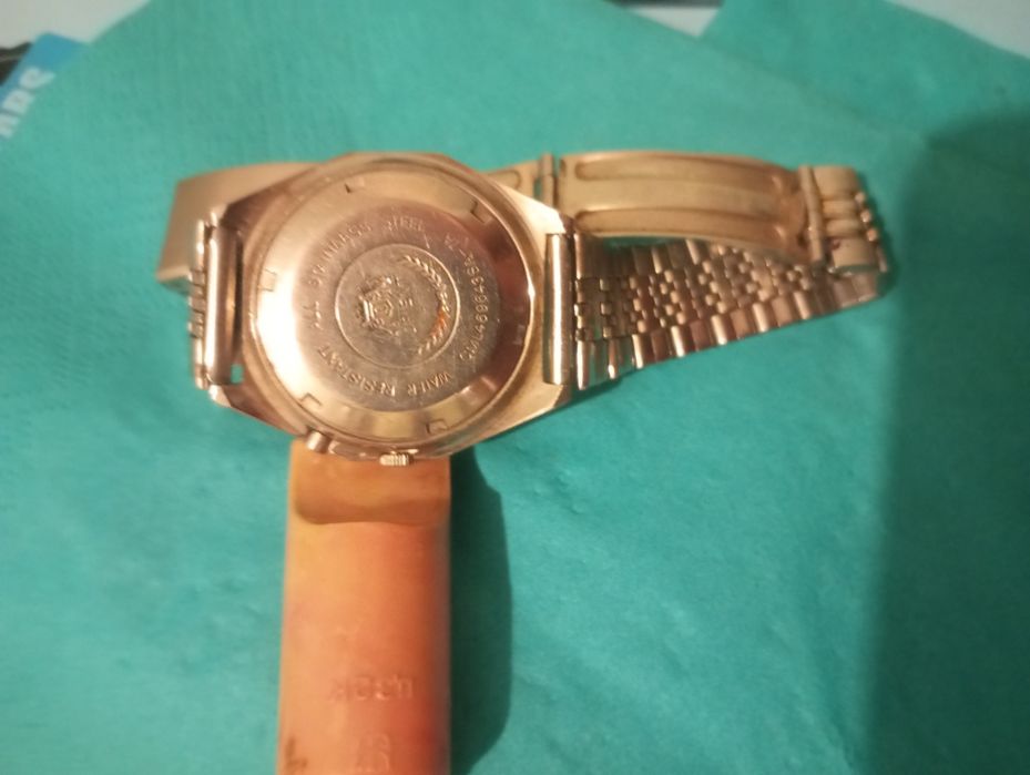 Годинник   "Орієнт" японського виробництва.  Любителям. 80 ті роки.