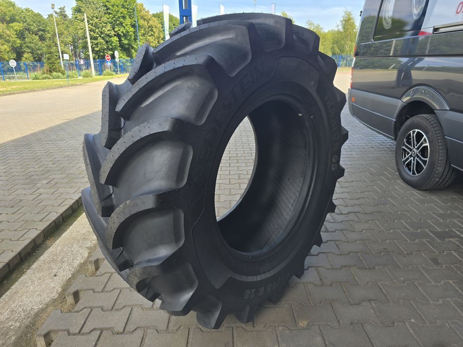 Opona 540/65r28 VREDESTEIN