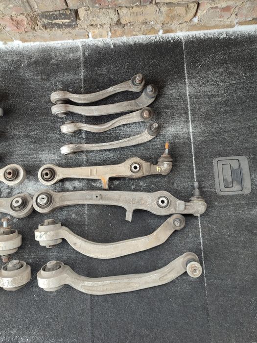 Ричаги передні Ауді А6 С6 важелі Ауді А4 В7 правий лівий ричаг передни