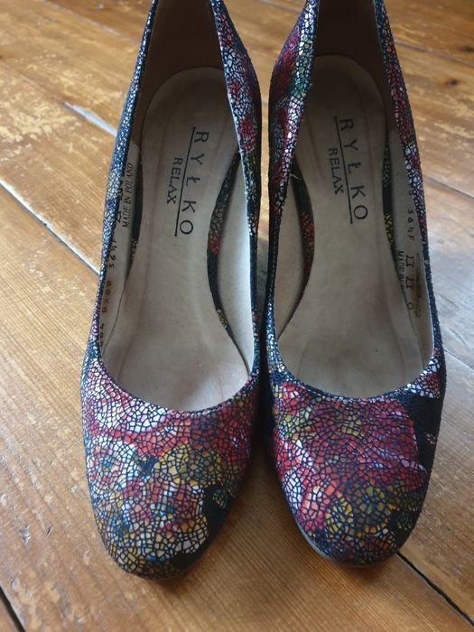 Buty na koturnie Ryłko.
