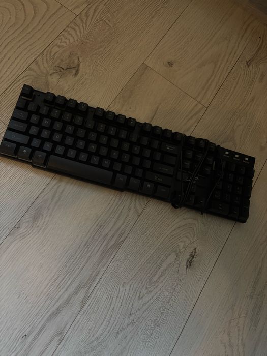 Komputer + Zestaw Gamingowy