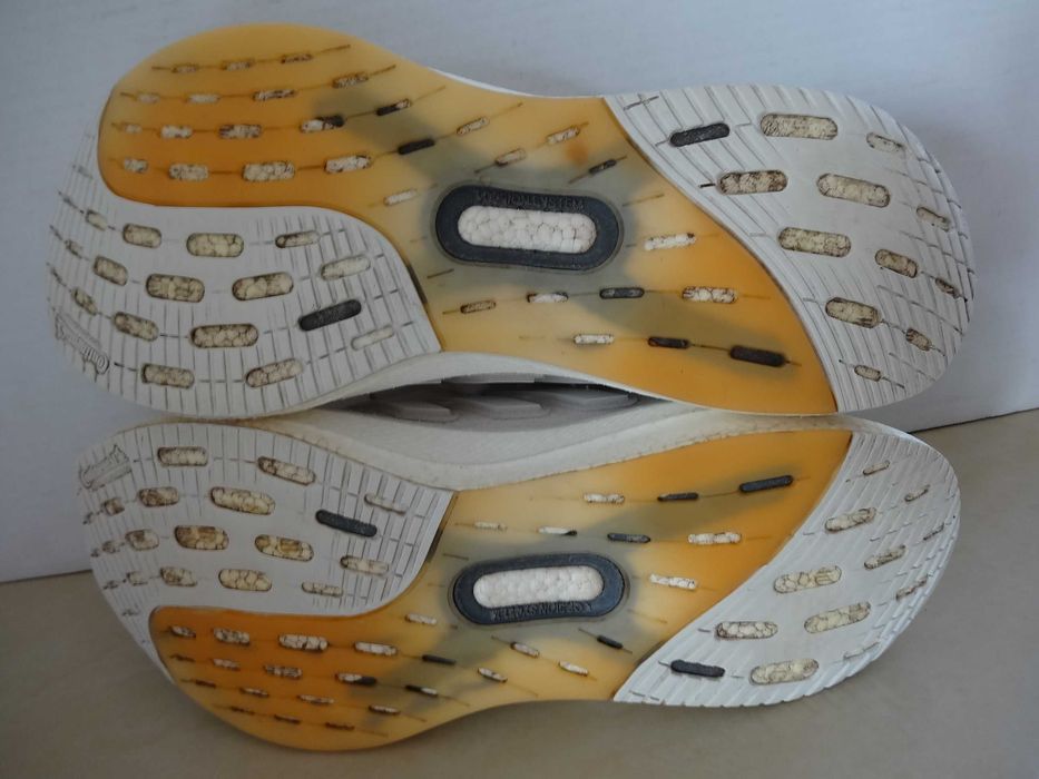 Buty ADIDAS ULTRABOOST 5 roz 44 Bieganie Sportowe
