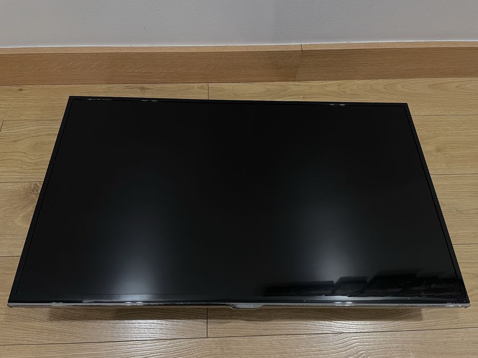 Telewizor samsung UE32H5500 + uchwyt ścienny