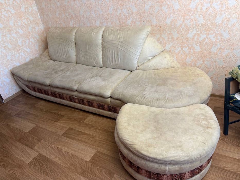 Діван з кріслом . Меблі длі залу