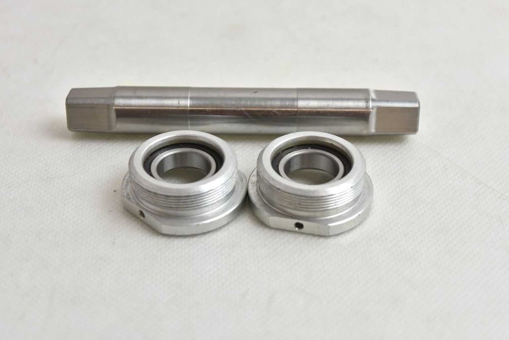 NIEUŻYWANY retro suport WHITE INDUSTRIES titanium ! BSA ! 122mm ! 151g