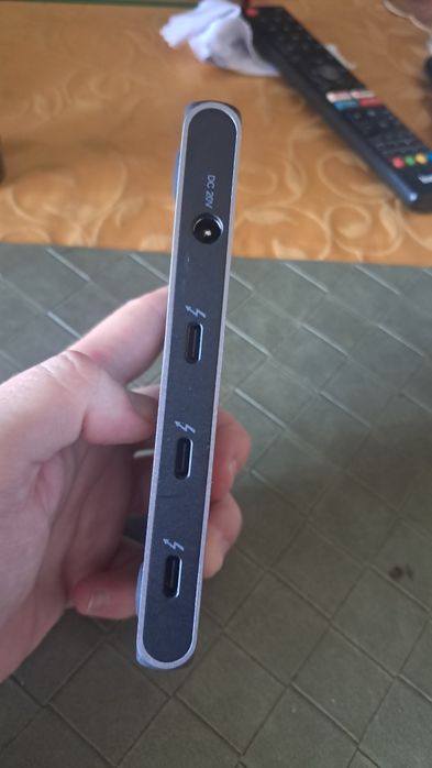 Satechi Thunderbolt 4 Slim Dock