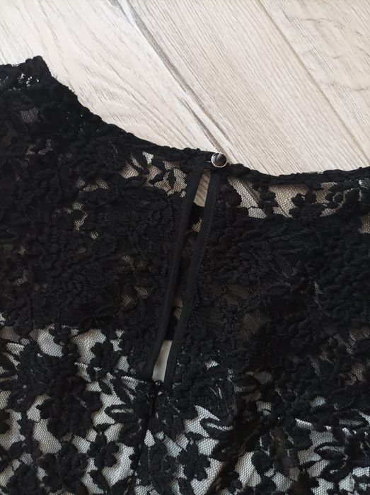 Sukienka koronkowa M