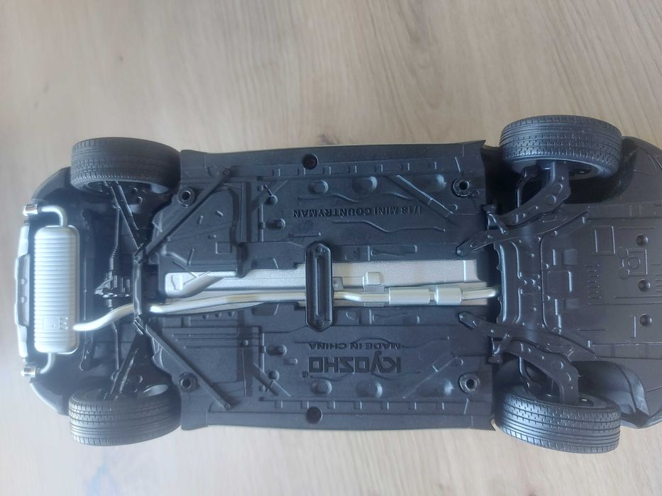 Samochód kolekcjonerski mini countryman 1:18