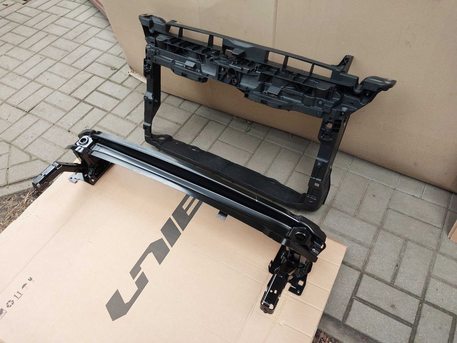 VW GOLF 8 pas przedni  + wzmocnienie CAŁE PRZODY
