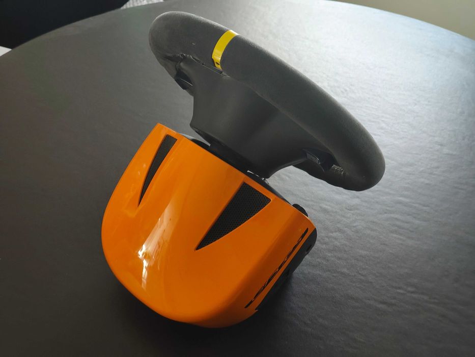 Volante Fanatec Porsche 911 GT3 RS V2 + Pedais Logitech G25