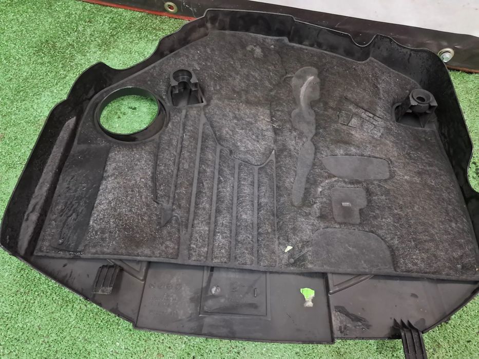 Tampa do Motor BMW Serie 3 E90 E91 318D 320D F30 F31  2.0D N47
