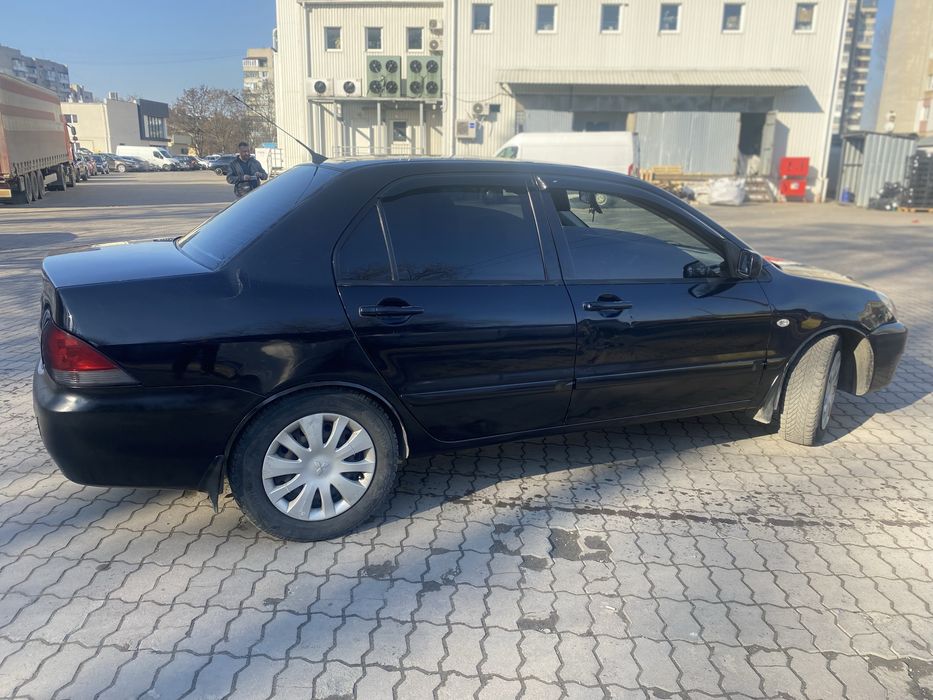 Mitsubishi Lancer 1,6 Comfort