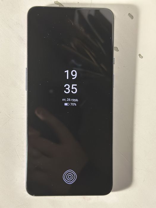 OnePlus 9  8/128 T-mobile,в хорошому стані