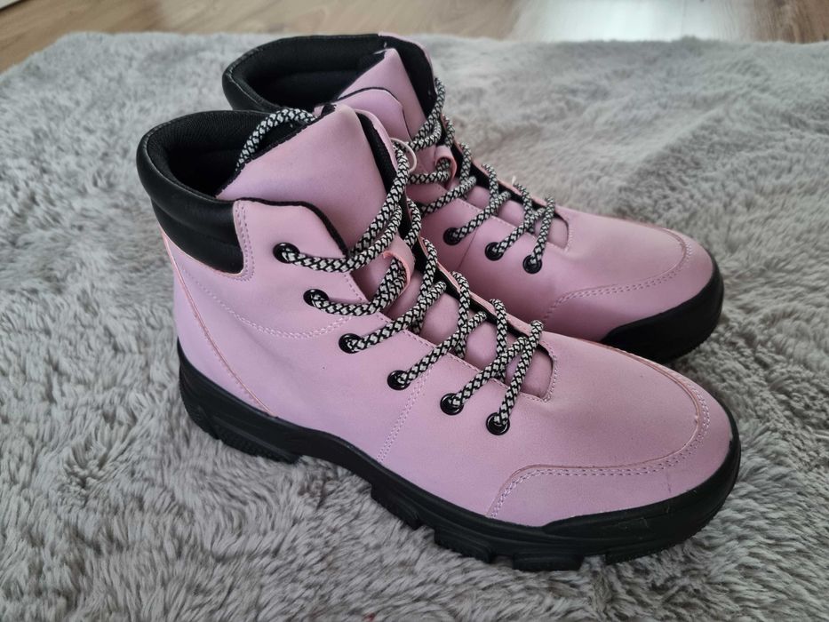 Buty dla dziewczynki wiosenne Reserved