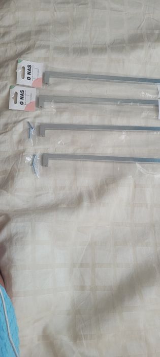 PilneUchwyty  do szafki szuflady 32cm 4szt