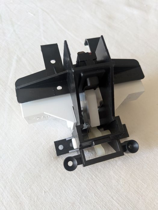 Fechadura porta Máquina lavar loiça Indesit