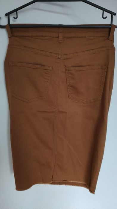 Karmelowa spódnica Amisu