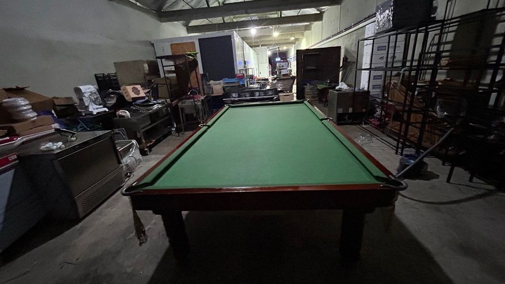 Продам більярдний стіл Піраміда
