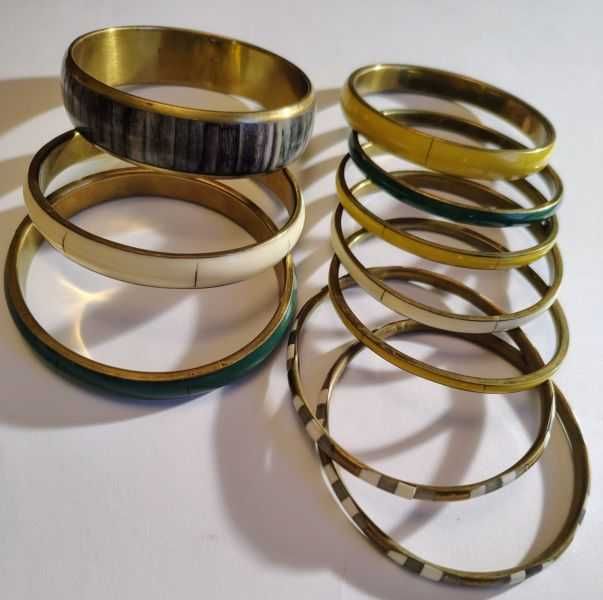 bransoletki w barwach ziemi