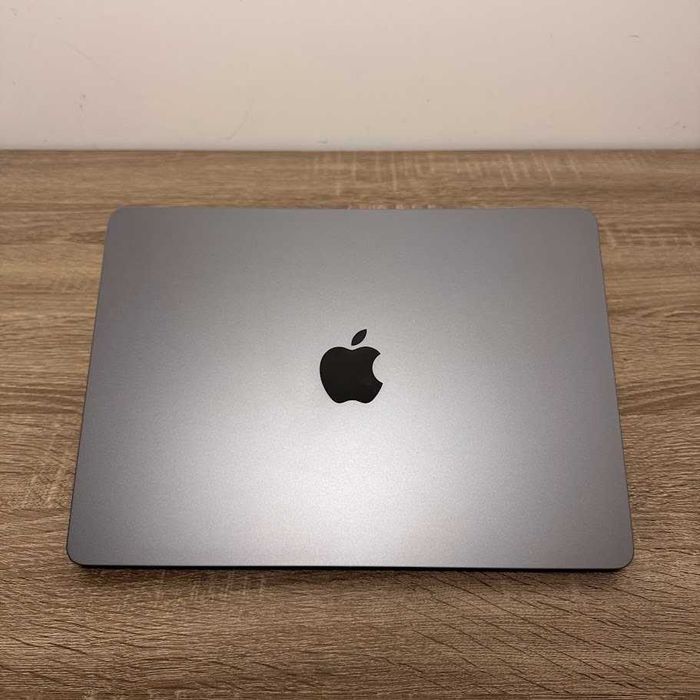 Macbook Air 13" 2022 M2 / 16Gb / SSD 512Gb акб:90% (код: M1126)