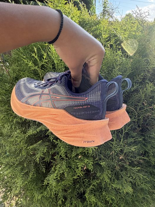 Кросівки asics 41.5