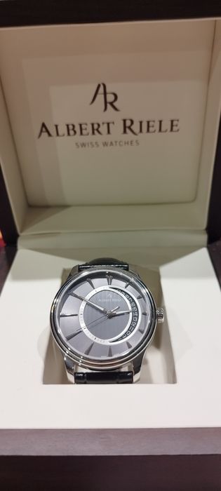Zegarek męski Albert Riele.