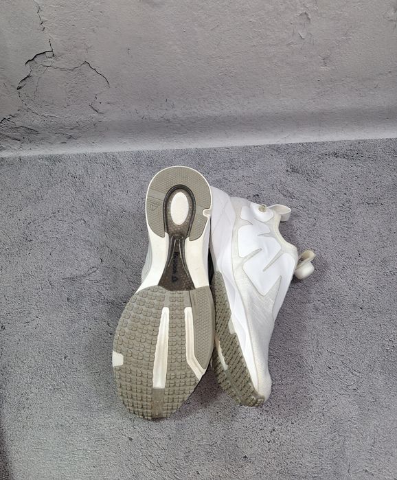 Кроссовки Reebok Pump Supreme беговые спортивные женские Insta Runner