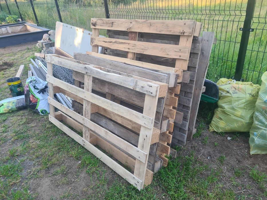 Sprzedam palety widoczne na zdjęciu