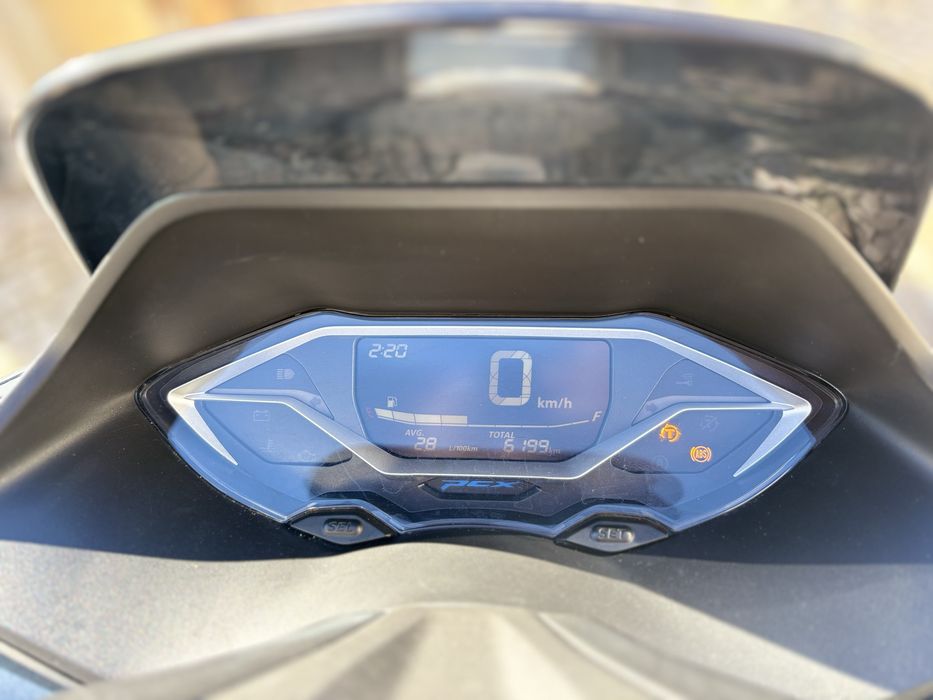 Honda PCX 2025 – Excellent Condition – Only 6,200 km