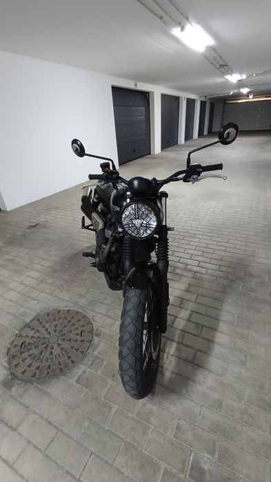 Triumph street Scrambler 900cc