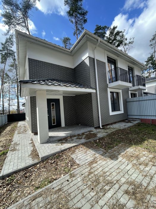 Продам дуплекс в котеджному містечку в Лісовій Бучі під чистову