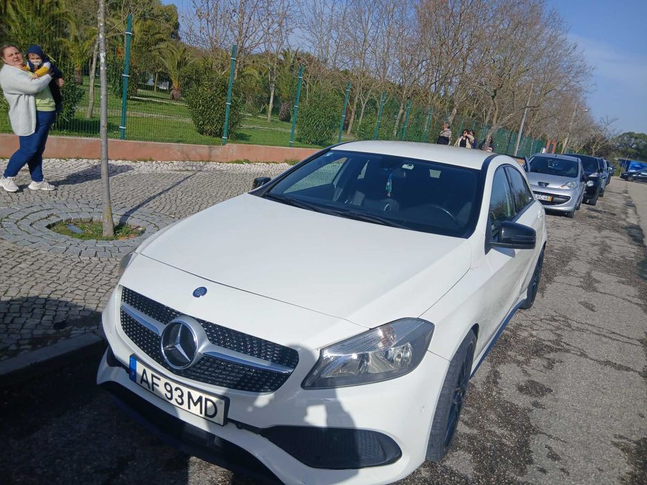 Vendo Mercedes-Benz a 200