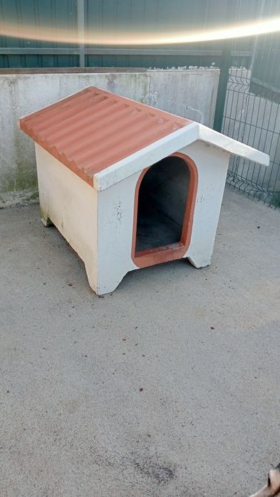 Casota de cão em cimento