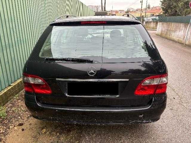MB E220 CDi 7 lugares S211 150CV p/ Peças ou p/ Reparação