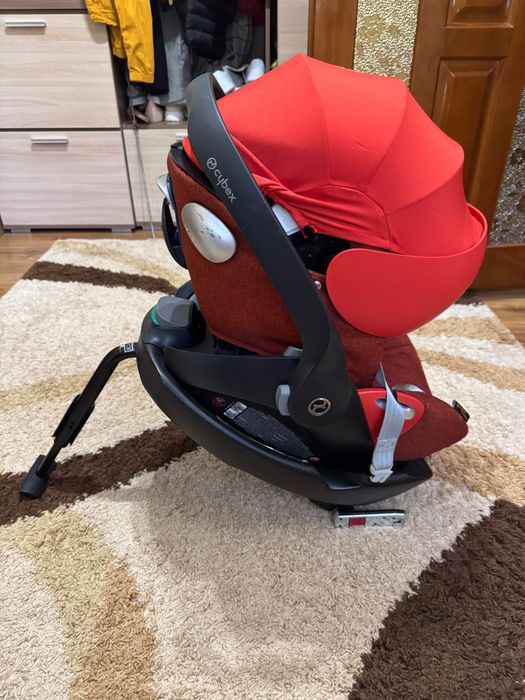 Автокрісло Cybex з системою кріплення ізо фікс!