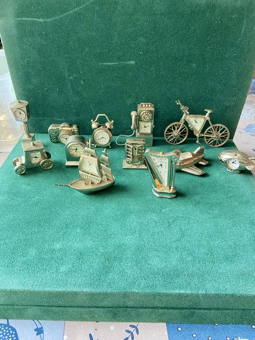 Conjunto de Relógios Miniaturas de Colecção