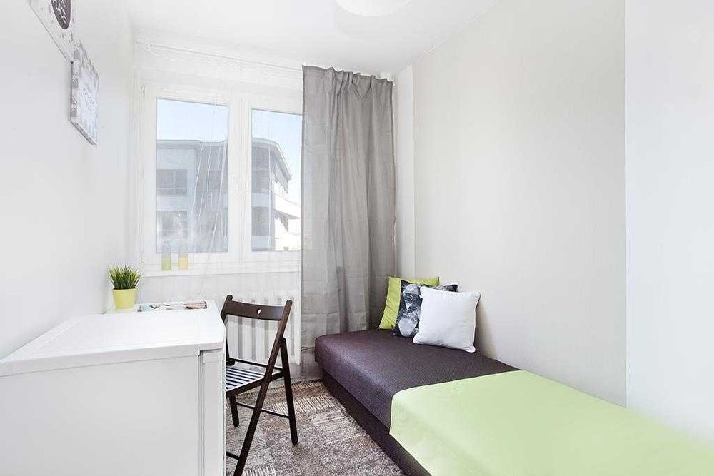 Pok. 1-os z prywatną lodówką ul. Beniowskiego Gdynia Grabówek od zaraz